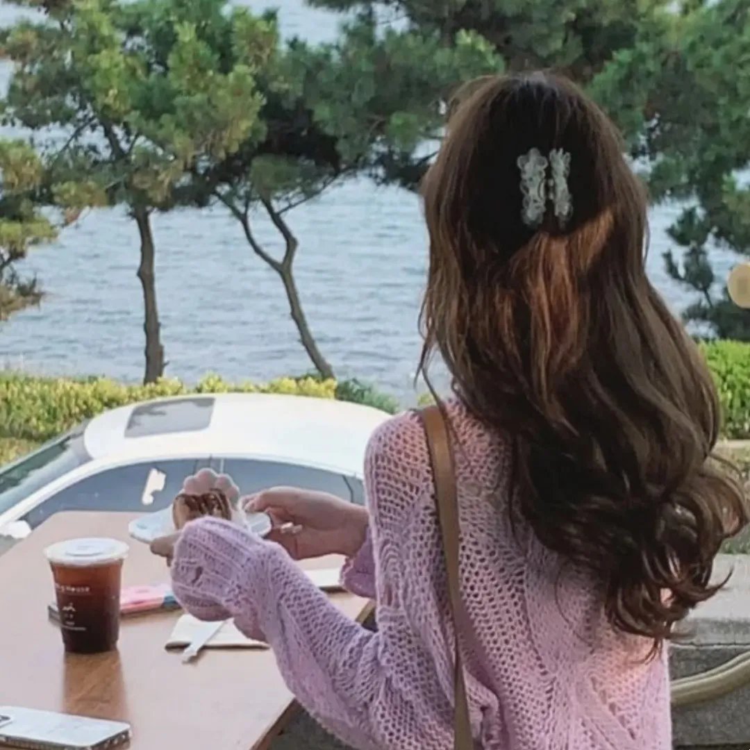 明天、我会成为谁的女友